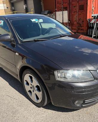 AUDI A3 2.0 16V TDI Ambition senza nessun lavoro