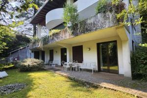 Immobile in asta di 1279 m² con più di 5 locali e 