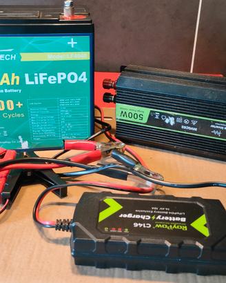 Batteria, caricabatterie, inverter.
