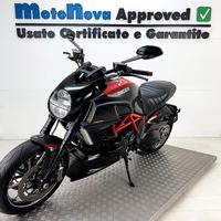 Ducati Diavel 1200 CARBON RED - MOTONOVA