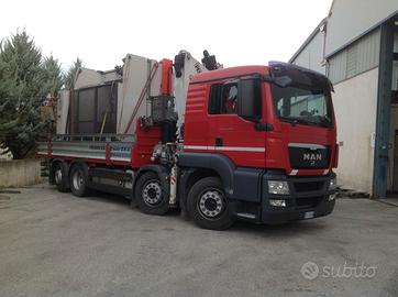 MAN TGS 32.440 4 assi con grù