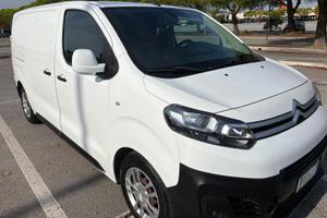 Privato vende Citroen Jumpy 1.6 Blue hdi