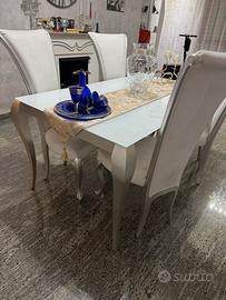 Tavolo barocco moderno