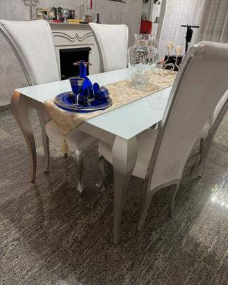Tavolo barocco moderno