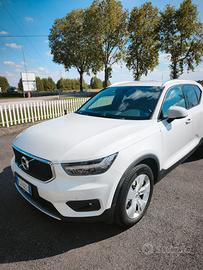 volvo xc40 T4 benzina