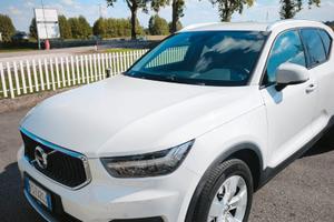 volvo xc40 T4 benzina