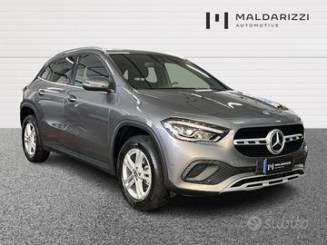 MERCEDES-BENZ GLA 180 d Sport auto
