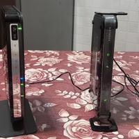 "ROUTER"  NETGEAR;  "EXTENDER" NETGEAR