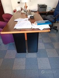 scrivania ufficio "presidenziale" + cassettiera