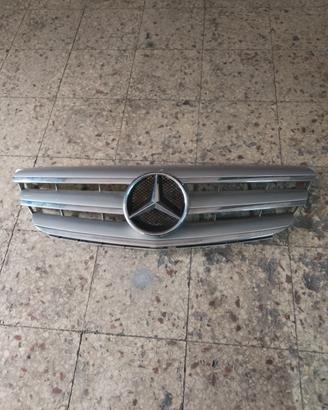 Griglia Cofano Anteriore Mercedes Classe B 200 