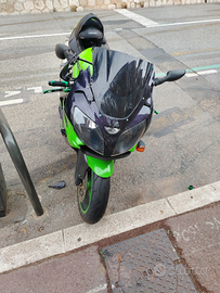 Kawasaki ninja ZX6R 2002