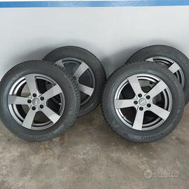 pneumatici invernali completi di cerchioni