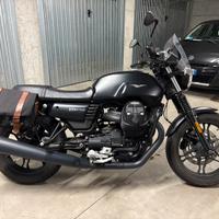 Moto Guzzi V7 III Stone (2018 - 7.965 km)