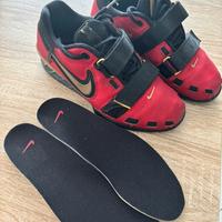 Nike Romaleos 2 numero 39 colore rosso e oro