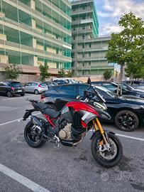 ducati multistrada v4 pikes peak 