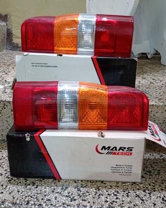 Copia fari posteriori Ford transit nuovi