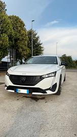 Peugeot 308 1.5 130cv eat8