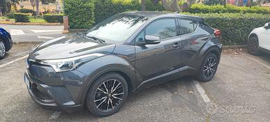 Toyota CHR come nuova