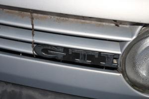 VOLKSWAGEN GOLF GTI 2.0 -BENZINA