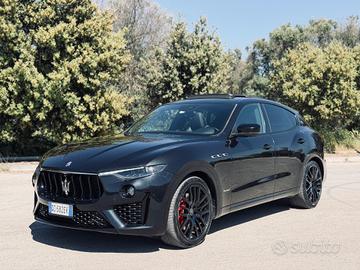 Maserati Levante V6 Diesel 275 CV AWD Gransport