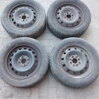 4 Gomme invernali Riken 185/60 R14 82T e Cerchi