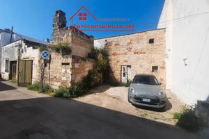 Casa indipendente con vani volta a stella