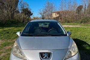 Peugeot 207 2009 – 193.000 km