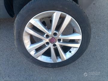 gomme e cerchi  fiat a 5 fori nuove da 18 pollici.