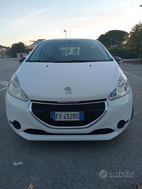 Peugeot 208 1.4 HDi 2014 neopatentati 