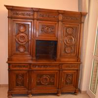 Mobili di legno antichi