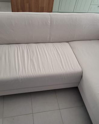 Divano Ikea con chaise-lounge beige 3 posti