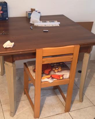 Tavola da pranzo da 4 a 6 posti