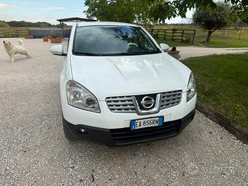 Nissan  quashquai