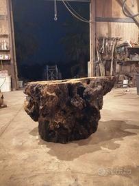 tavolino in radice di ulivo 