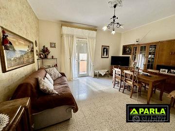 Appartamento di 110 m² con 5 locali e box auto a C