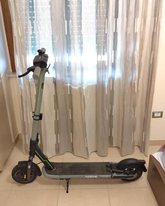 Monopattino  Argento Active 