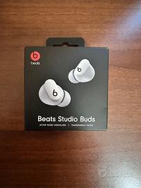 Beats studio buds white