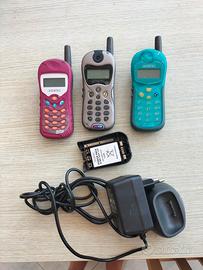 Tre telefoni Alcatel One Touch Easy 