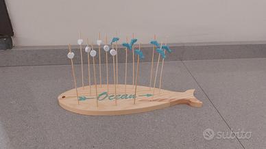 Tagliere in legno a forma di pesce