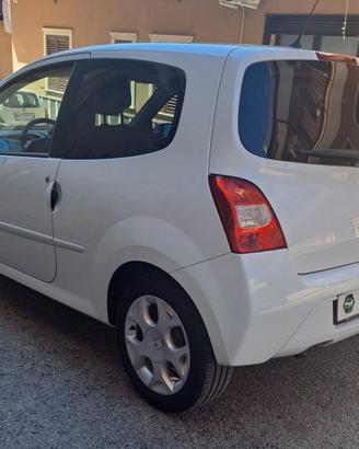 Renault Twingo  Night &Day