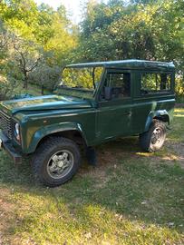 Land Rover Defender 90 