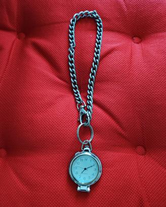 OROLOGIO  CON CATENA E LENTE DI INGRANDIMENTO 