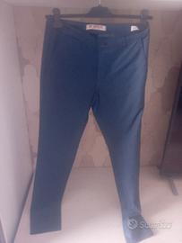 stock pantaloni e jeans
