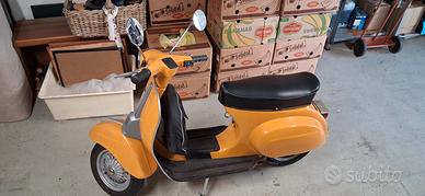 Vespa 50 Special 