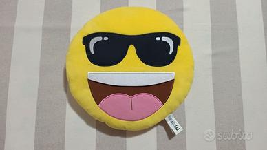 Cuscino emoji 35 cm giallo