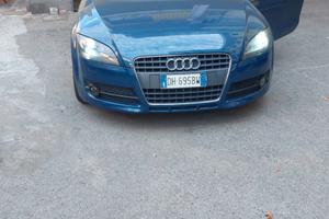Audi  TT