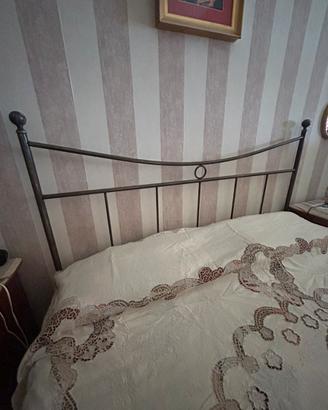 Letto completo di testiera in ferro battuto