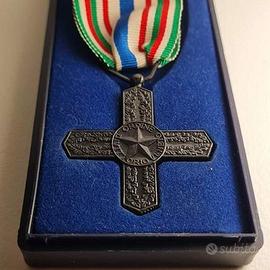 Medaglia Guerra Croce Ordine Vittorio Veneto 