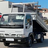 Nissan cabstar gancio traino ribaltabile