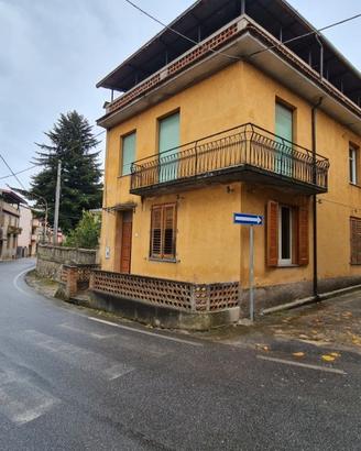 Immobile Indipendente 2 Livelli + Lastrico Scido